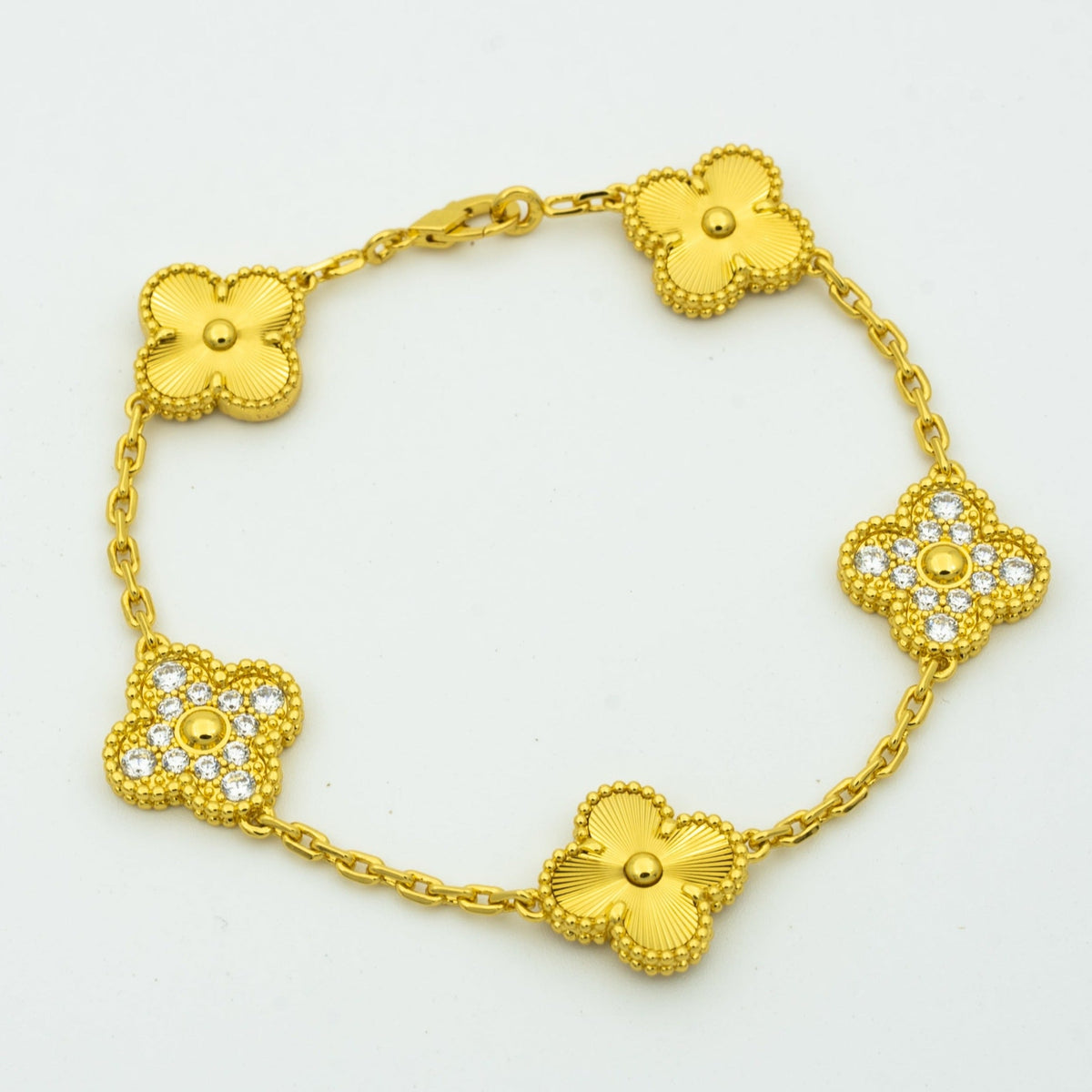 [GALE] CLASH & Clover Laser 5-Motif & LOVE Brushed Bracelet Stack Set