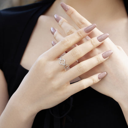 [NOVO]中空デザイン 四つ葉のクローバー フラワーシェイプリング