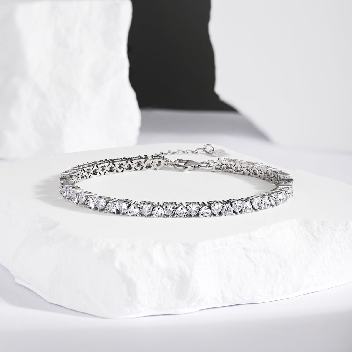 [NOVO] Funkelndes romantisches Armband in Herzform für Verliebte