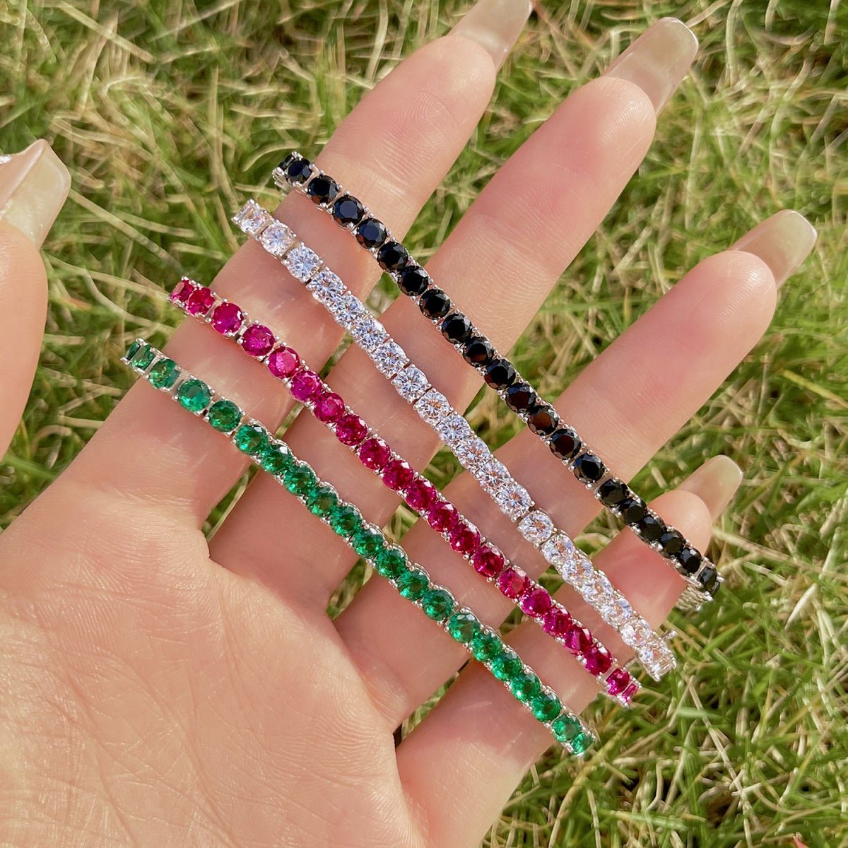 [NOVO] Strahlendes, farbenfrohes, rundes Party-Armband