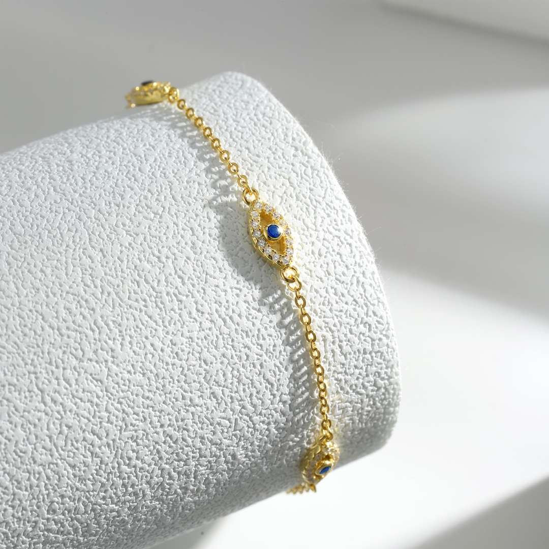 [NOVO]イーブルアイシェイプペンダントネックレス