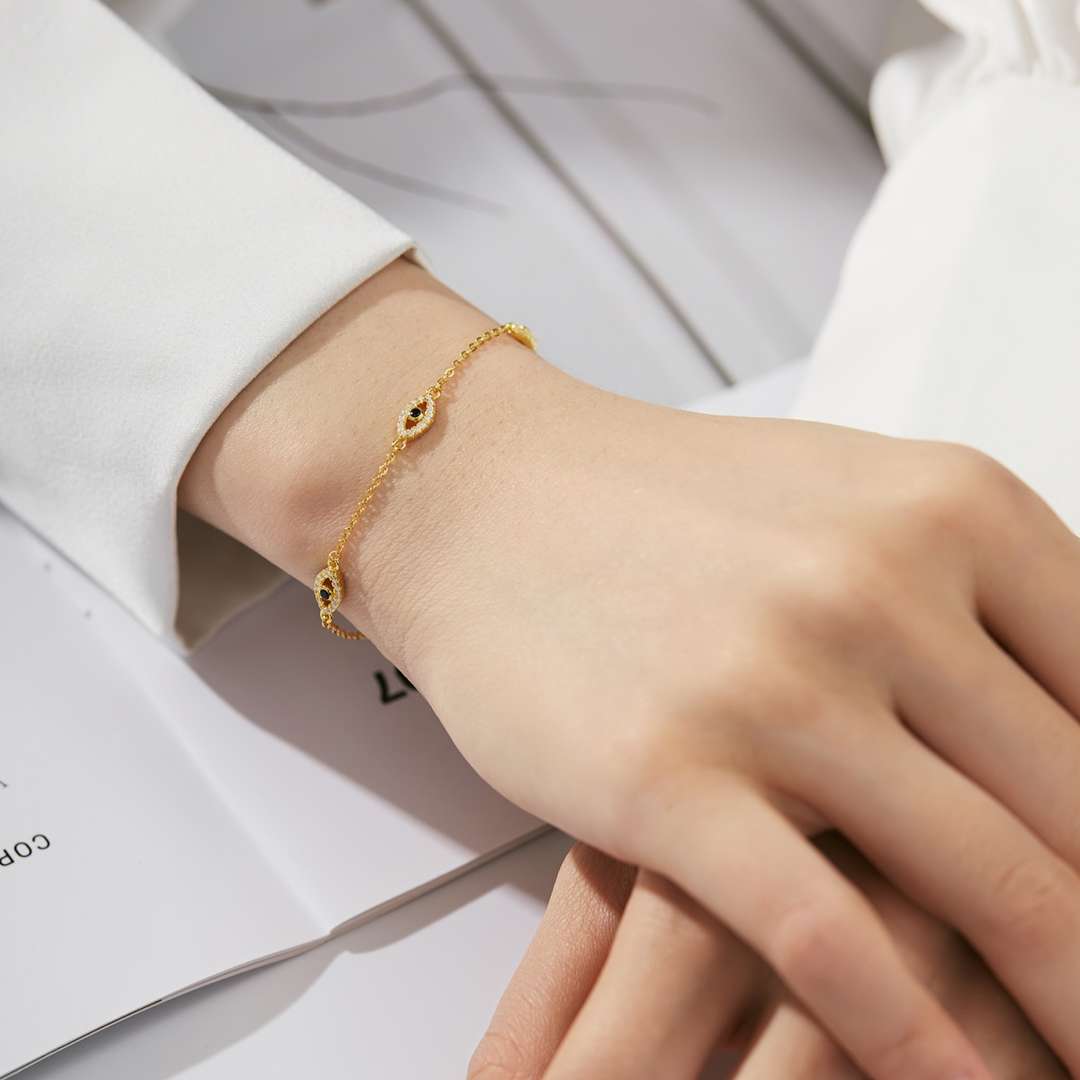 [NOVO]イーブルアイシェイプペンダントネックレス