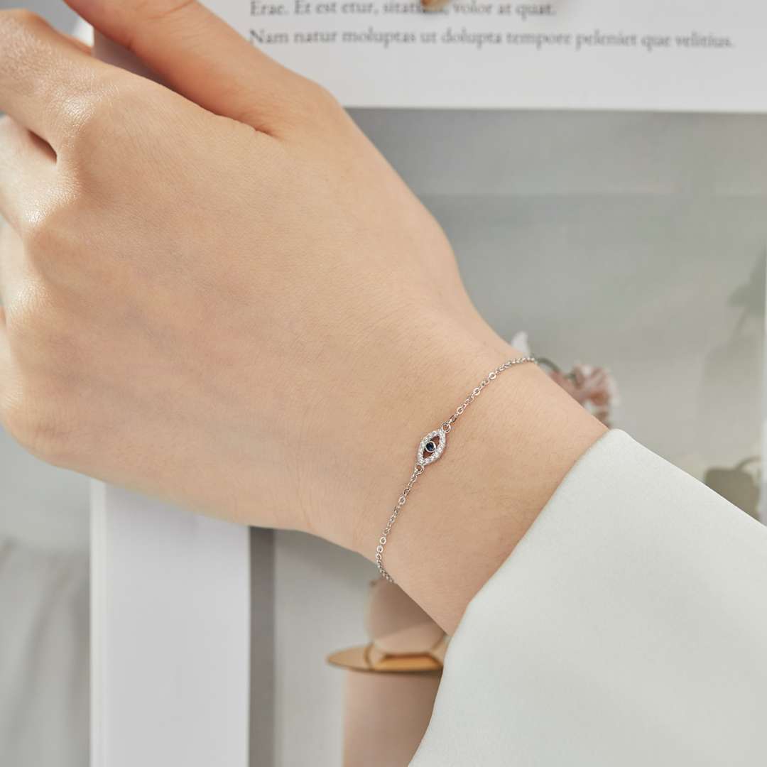 [NOVO]イーブルアイシェイプネックレス