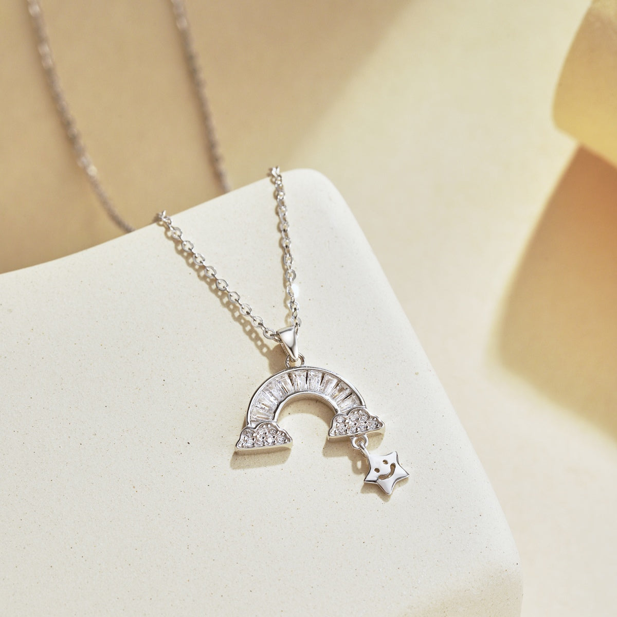 [NEU] Einzigartige Regenbogenstern-Halskette