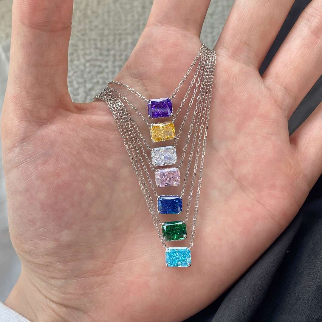 [NOVO]高級感のあるスクエア型カラフルネカラック