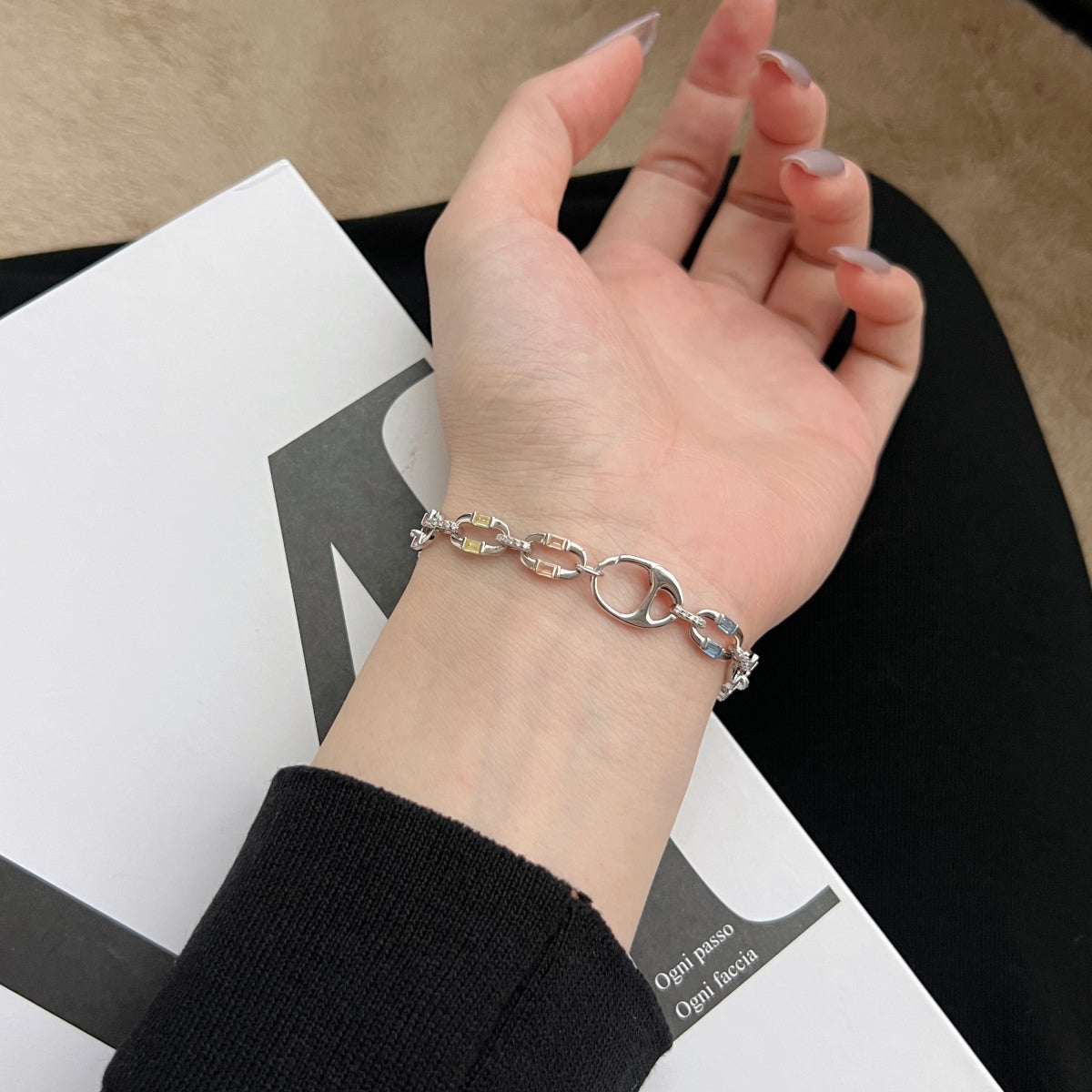 [NOVO] Funkelndes, farbenfrohes Alltagsarmband