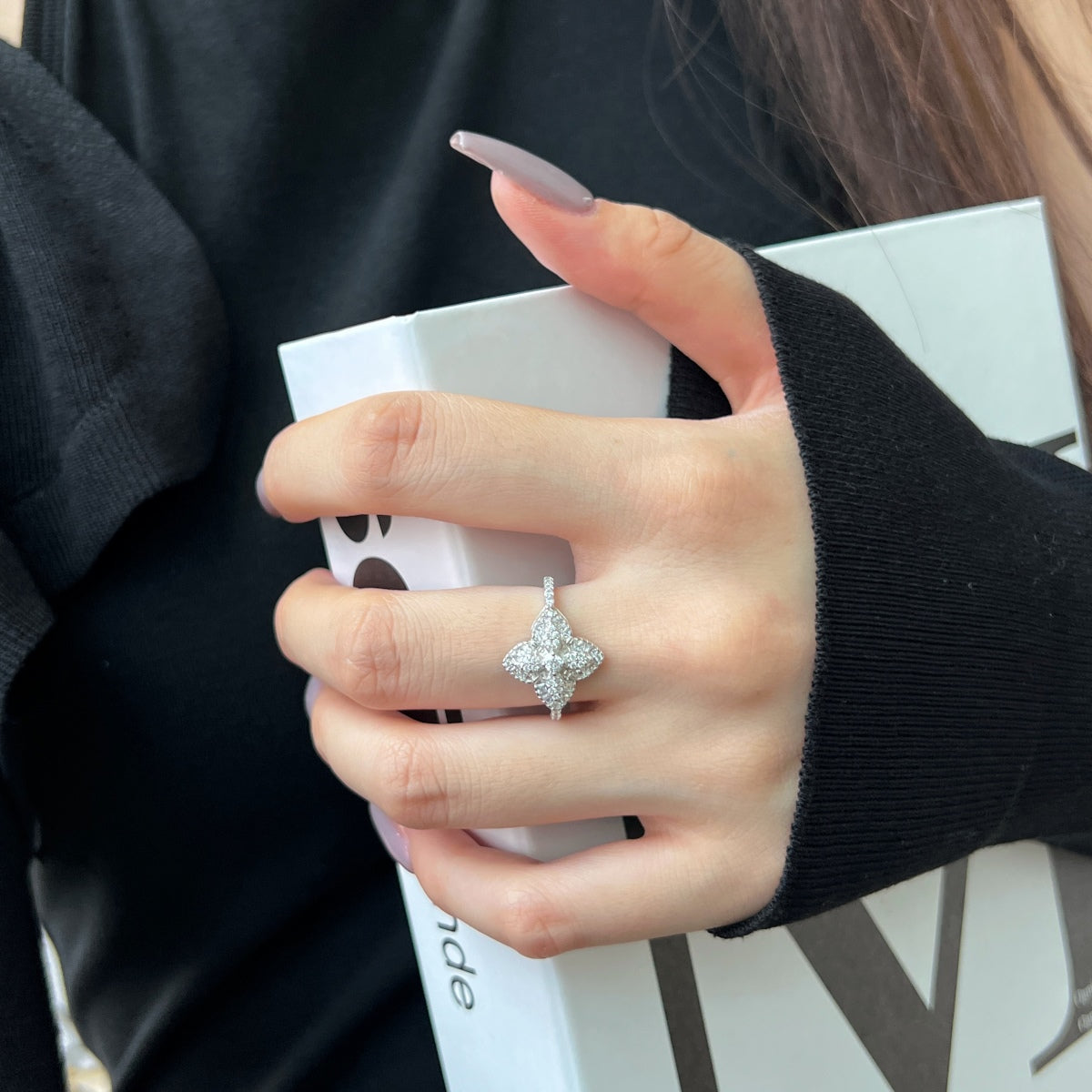 [NOVO]豪華なカラフルな花の形のバンケットリング