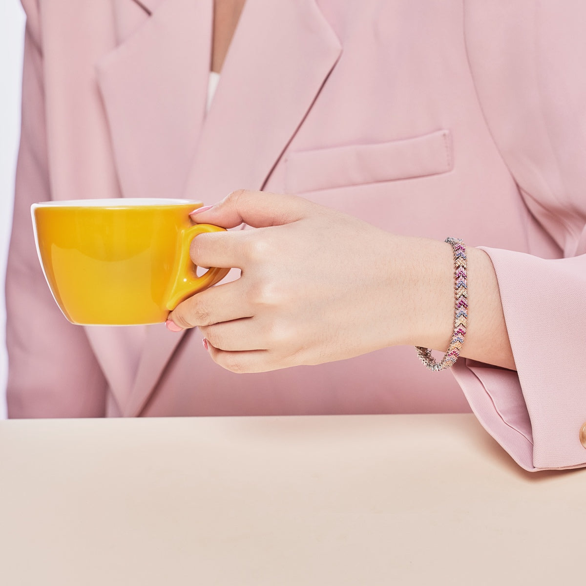 [NEU]Verziertes, funkelndes Partyarmband mit rundem Schliff