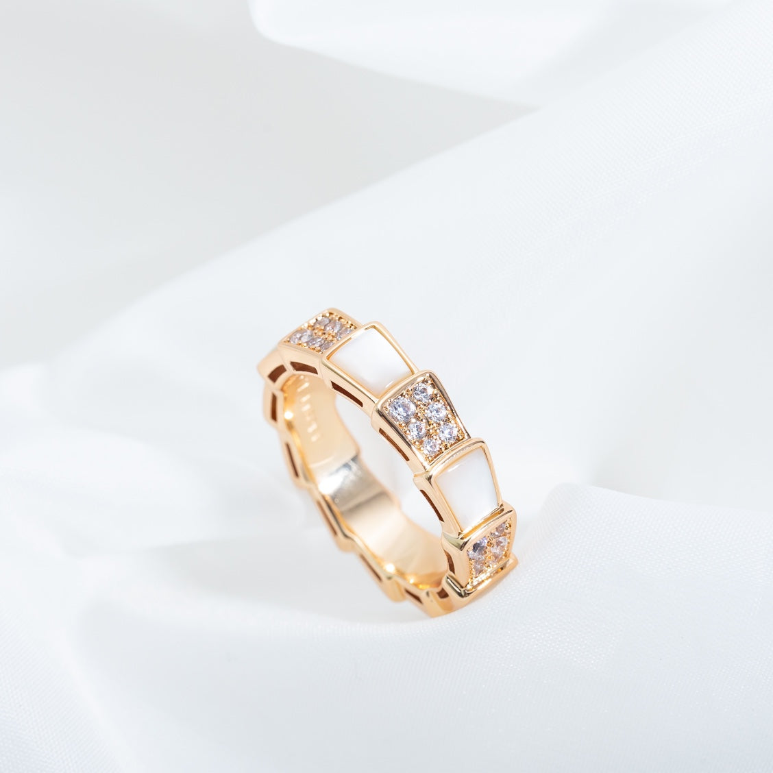 [GALE]SERPENTI RING PINK GOLD MOP DIAMOND PAVED 4MM