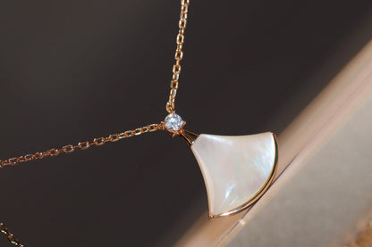 [GALE]DREAM NECKLACE WHITE MOP PINK GOLD 1 DIAMOND