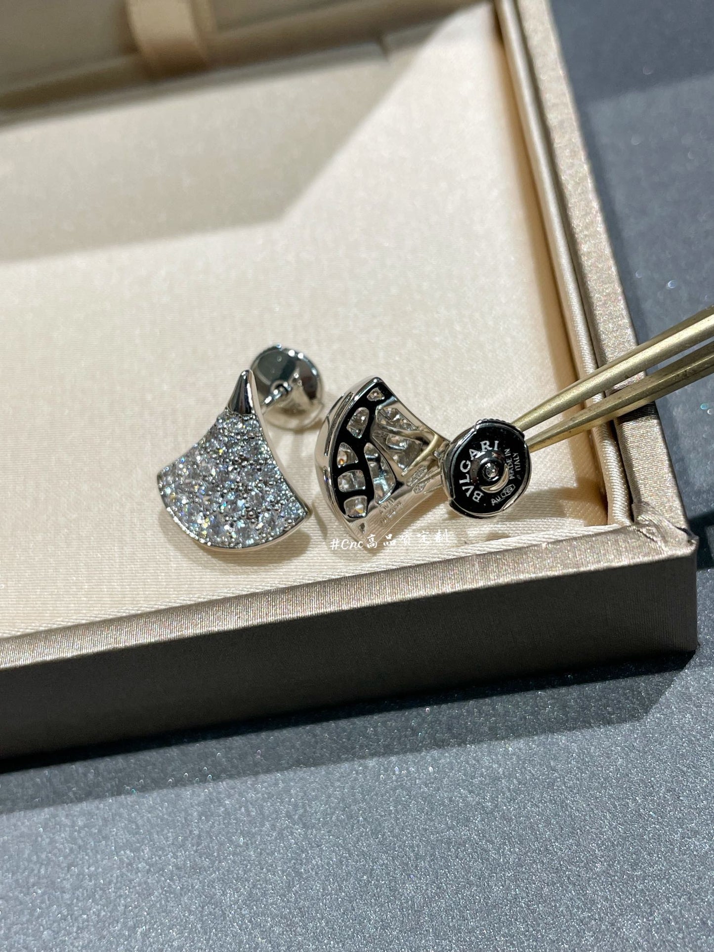 [GALE]DREAM STUD EARRINGS DIAMOND