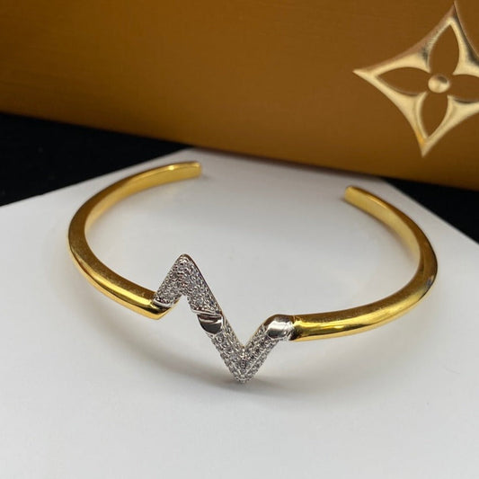 [NOVO]VOLTE UPSITE DOWN DIAMOND GOLD OFFENES ARMBAND