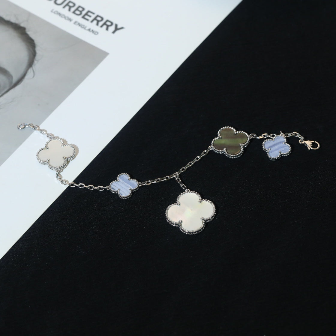 [GALE]CLOVER BRACELET 5 MOTIFS MOP CHALCEDONY SILVER
