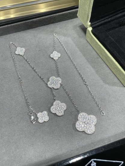 [GALE]CLOVER 6 MOTIF DIAMOND PAVED NECKLACE