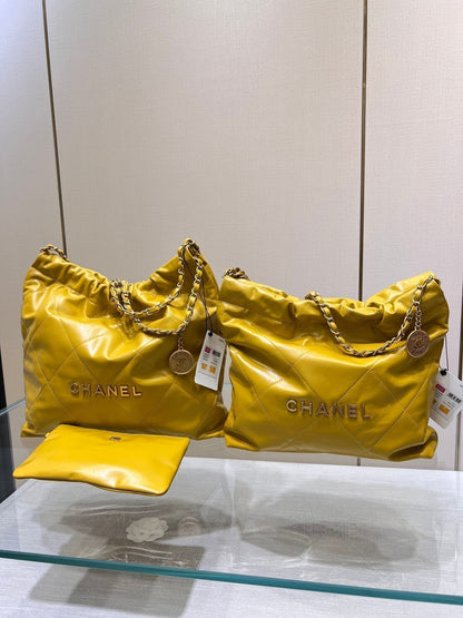 CC HOBO BAG 22 YELLOW LAMBSKIN GOLD HARDWARE 35CM