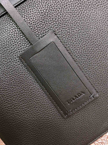 BRIEFCASE 40 IN BLACK GRAINED CALFSKIN