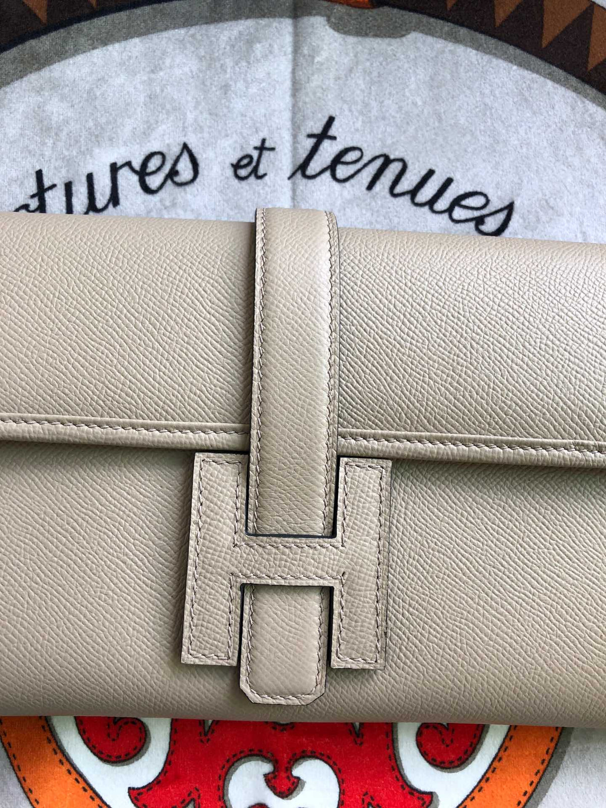 HM Jige 29 Almond White Epsom 229078