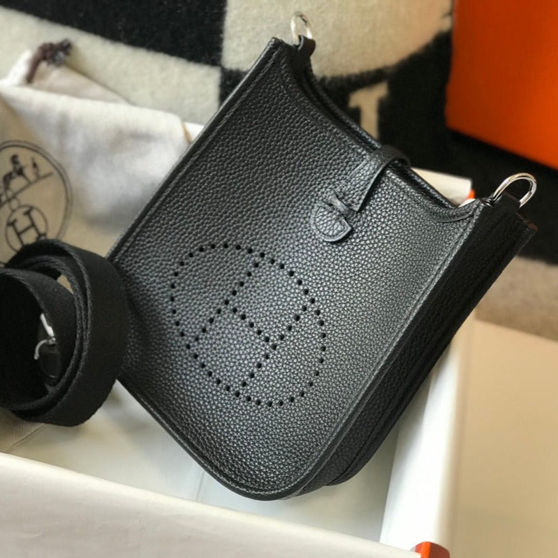 Mini Evelyne 18cm Black Togo Silver Hardware