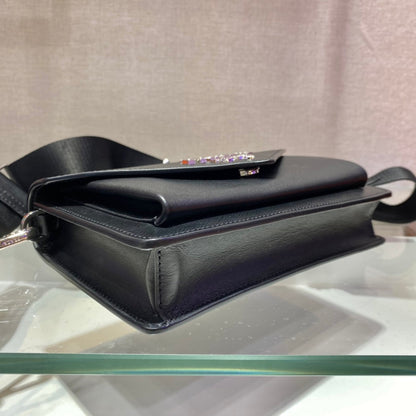 ENVELOPE FLAP BAG 20 IN BLACK SAFFIANO LEATHER