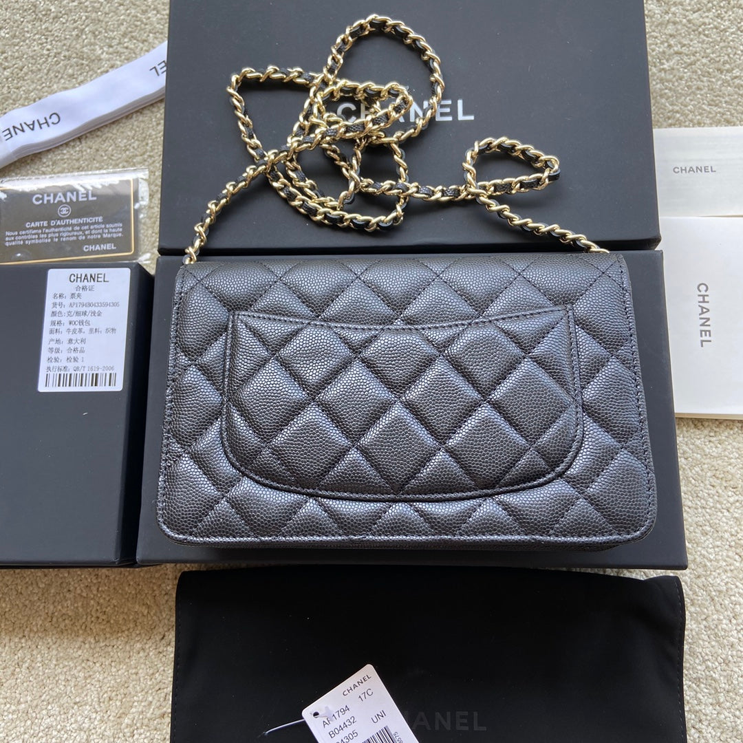 Classic Woc 20cm Black Grained Calfskin Leather CC