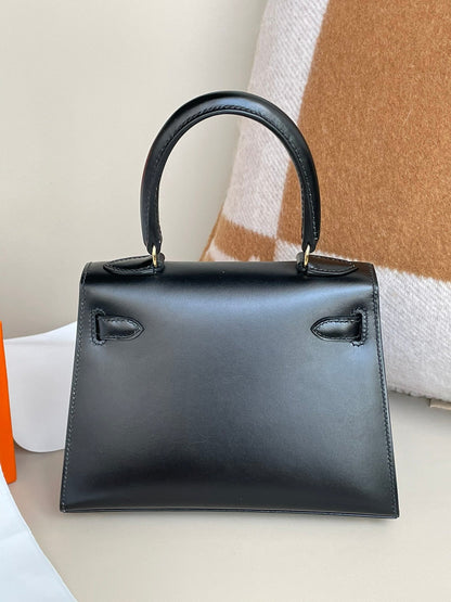 KELLY MINI 20 BAG IN BLACK SMOOTH CALFSKIN WITH GOLD HARDWARE (MADE - TO - ODER)