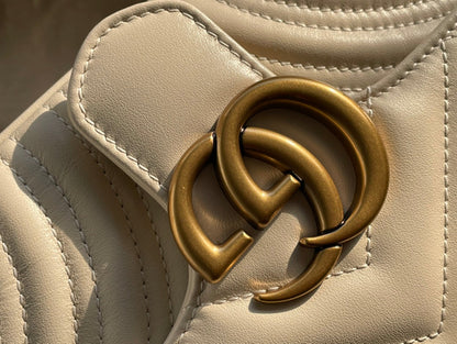 GG MARMONT MATELASSÉ SMALL 22 BAG WHITE CALFSKIN