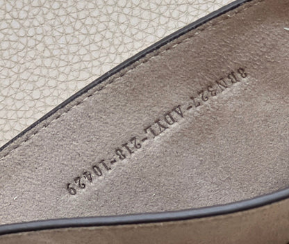 PEEKABOO ISEEU 33 IN TOBACCO BROWN GRAINED CALFSKIN SILVER HARDWARE