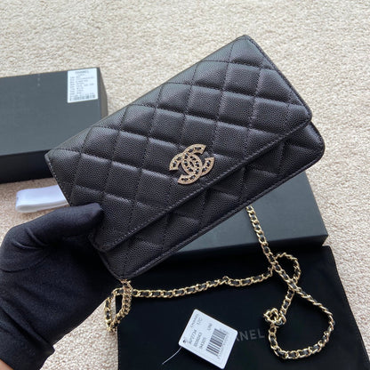 CC Classic Woc 20cm Black Grained Calfskin Diamond Gold Hardware