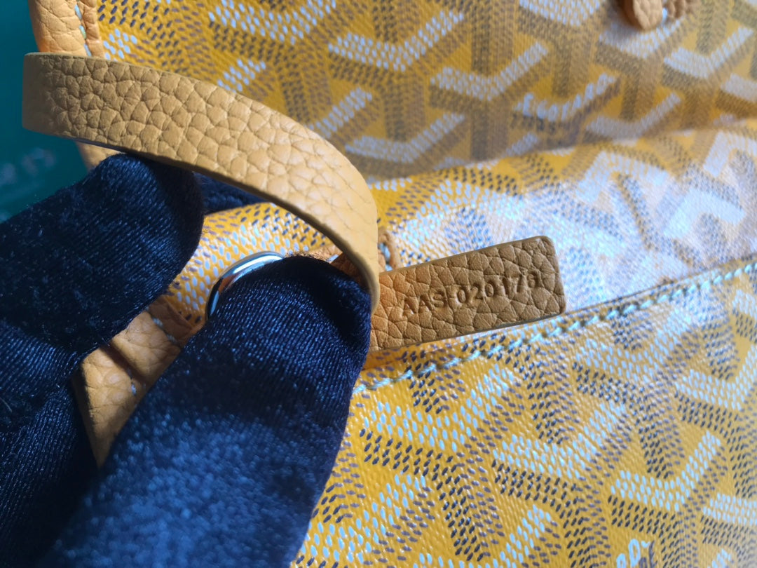 HARDY PM BAG 40 IN YELLOW GOYARDINE CANVAS AND TAURILLON LEATHER TRIM