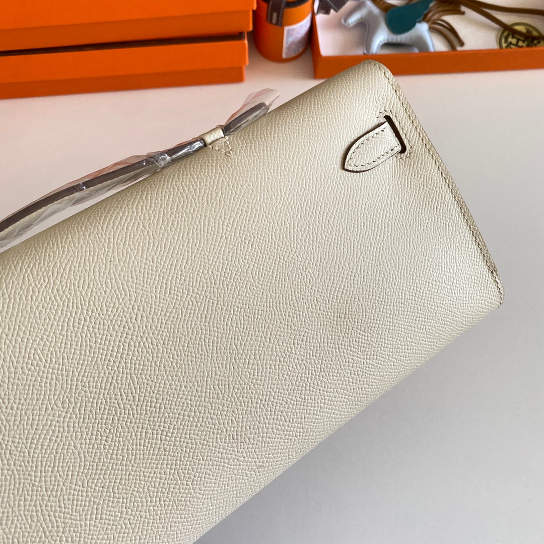 HM Kelly Cut 31 Ivory Epsom Leather Silver Hardware 229046