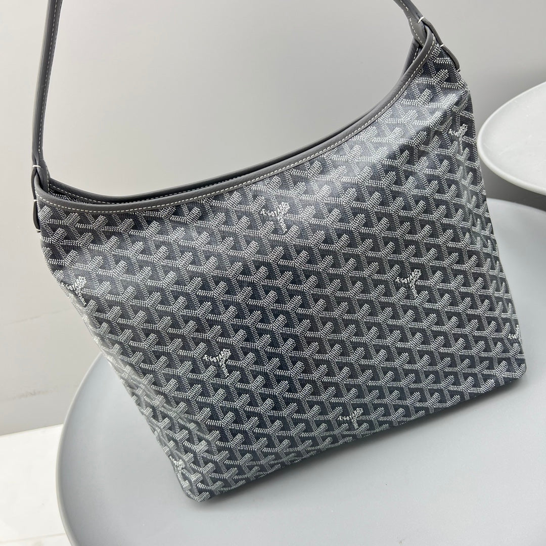 HOBO BOHÉME 34 IN GREY GOYARDINE CANVAS AND CALFSKIN