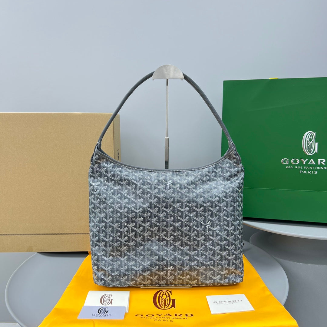 HOBO BOHÉME 34 IN GREY GOYARDINE CANVAS AND CALFSKIN