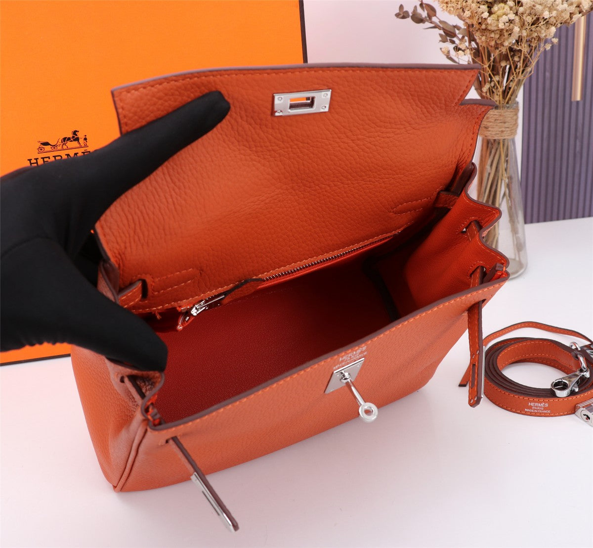 HM KELLY BAG 25 ORANGE TOGO SILVER HARDWARE