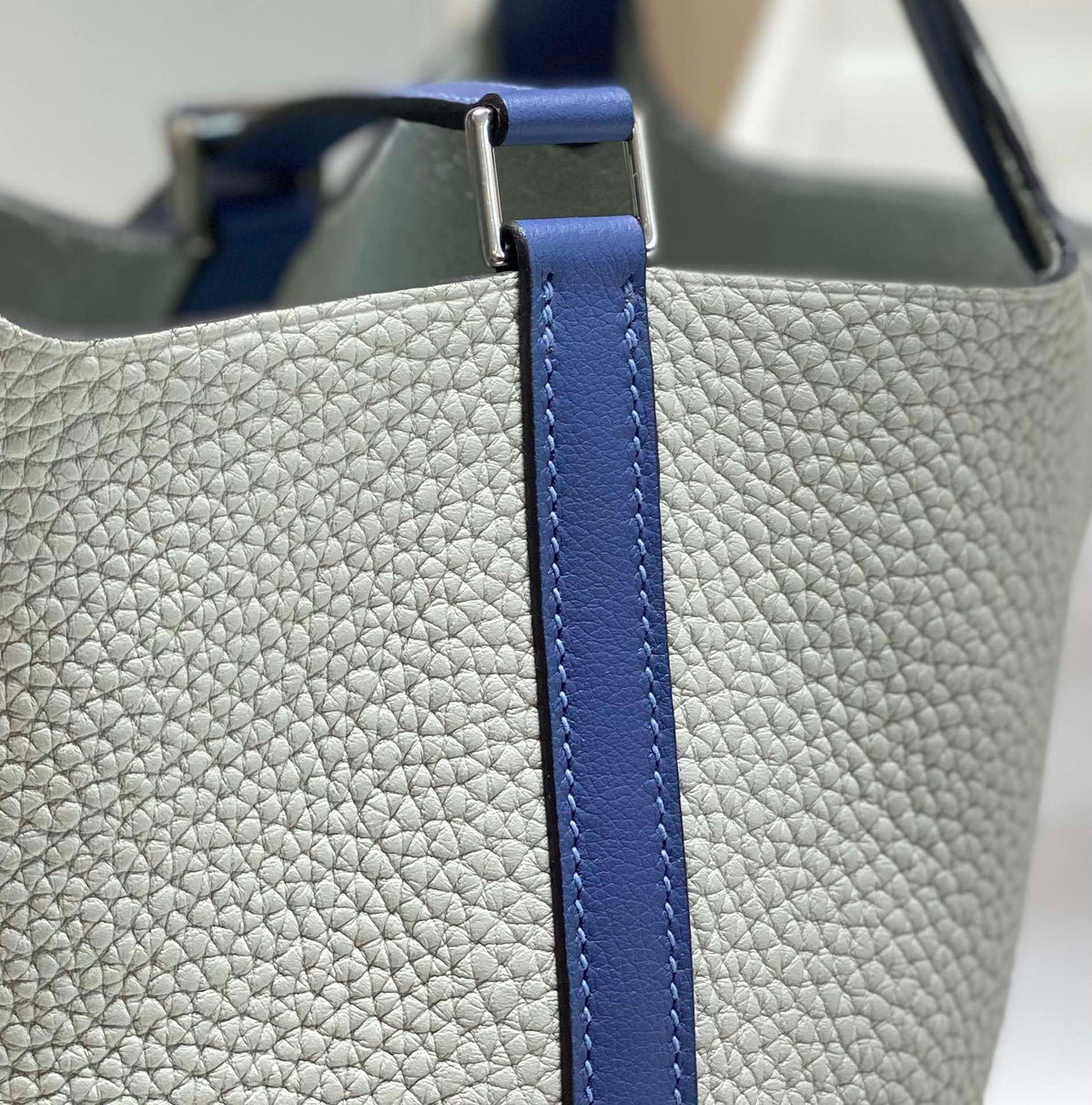 picotin lock 18 white blue togo shw