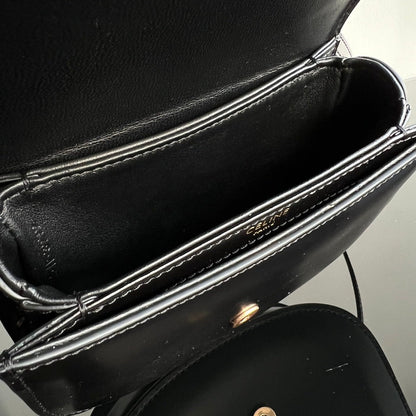 TRIOMPHE SHINY CALFSKIN HANDBAG 18 BLACK