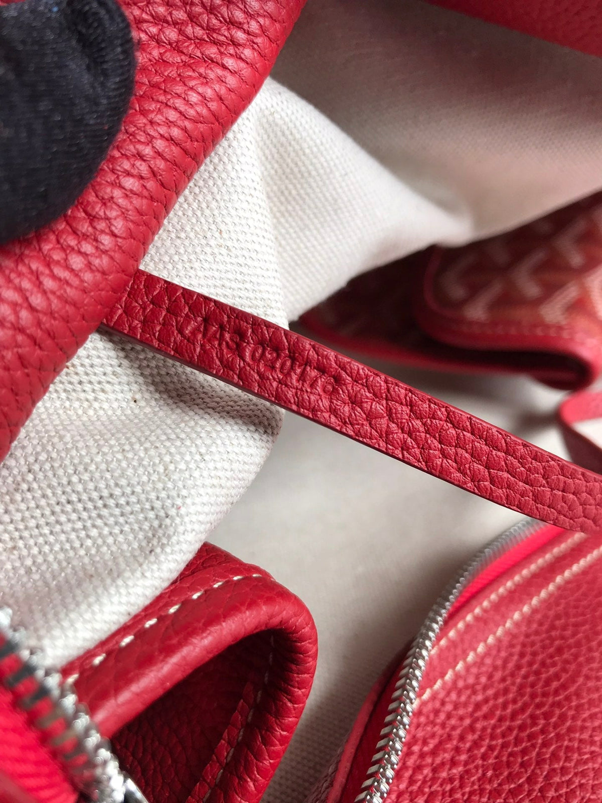 HARDY PM BAG 40 IN RED GOYARDINE CANVAS AND TAURILLON LEATHER TRIM