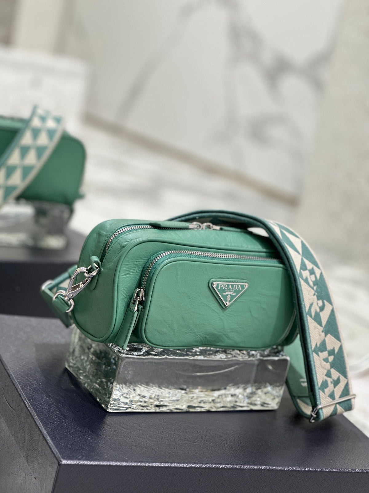 CAMERA BAG 23 IN CASTLETON GREEN WRINKLED LAMBSKIN