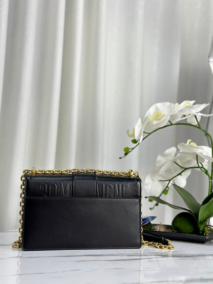 MONTAIGNE 25 BAG IN BLACK CALFSKIN