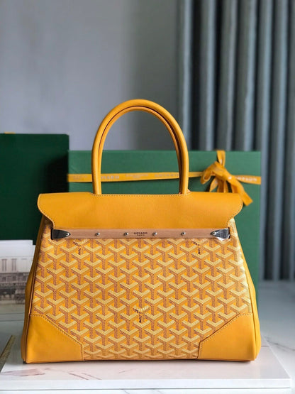 SAIGON SOUPLE BAG 34 IN YELLOW GOYARDINE CANVAS AND CALFSKIN