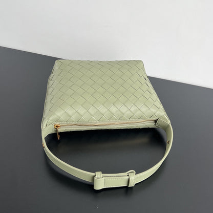 WALLACE 22 BAG LIGHT GREEN CALFSKIN