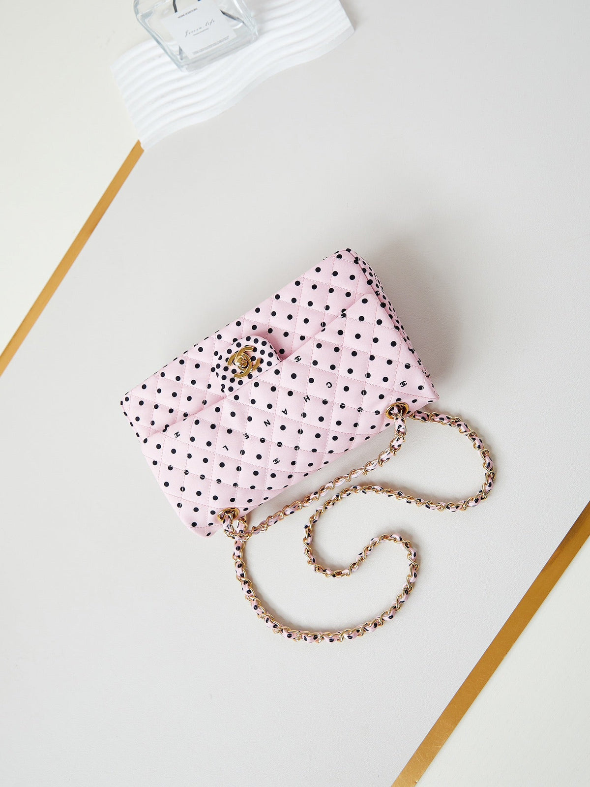 24p medium flap bag 25cm pink canvas black polka dot