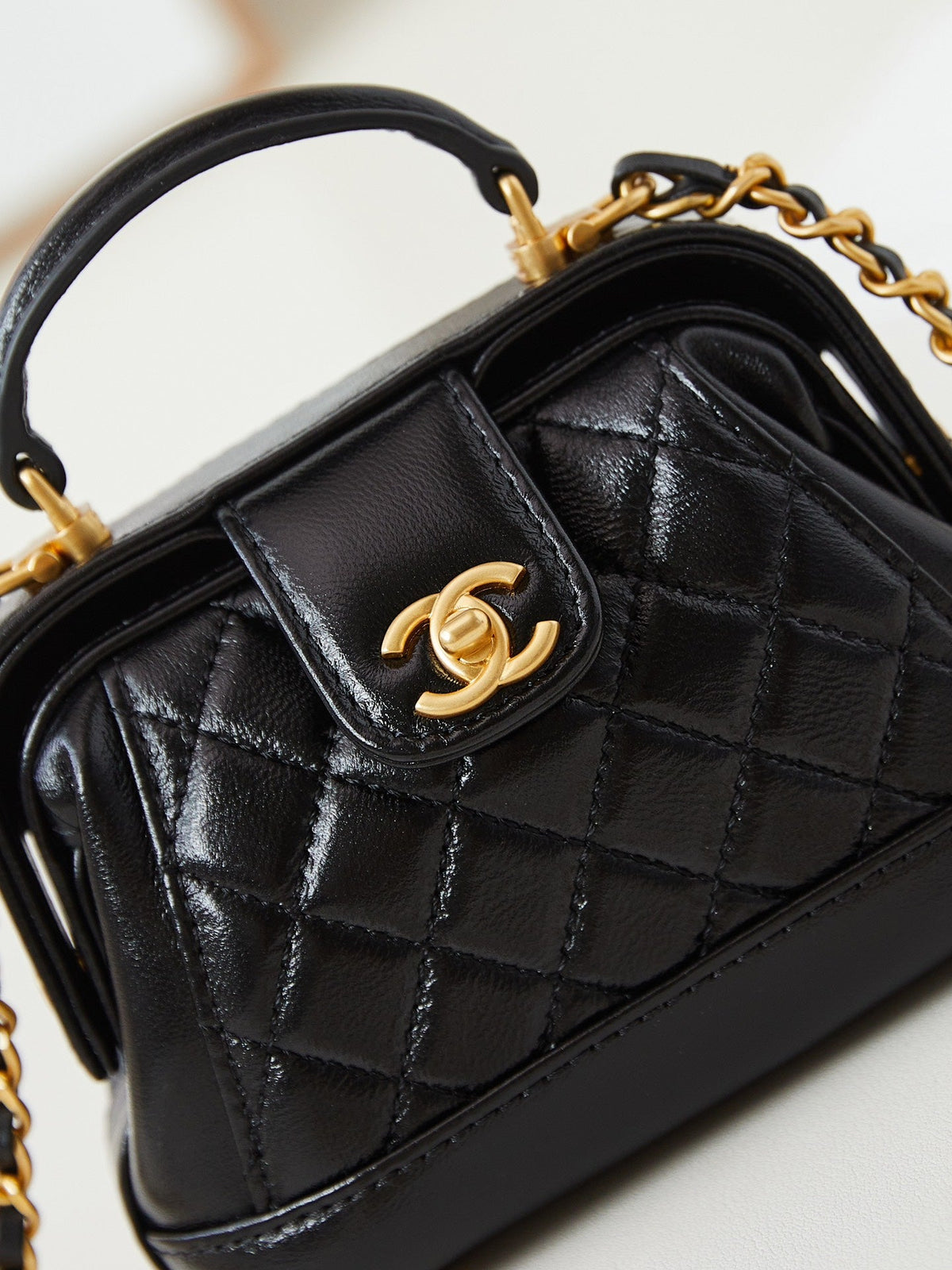 CC 24A Mini Top Handle 13cm Black Wax Leather Gold Hardware 238455