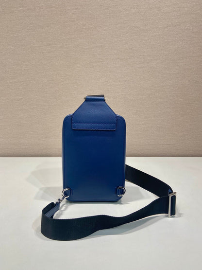 CHEST BAG 20 IN CLASSIC BLUE SAFFIANO LEATHER