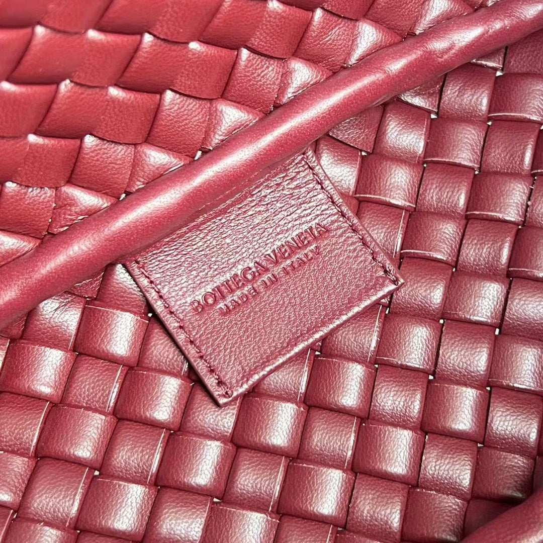 BV Small Cobble Top Handle 23cm Dark Red Lambskin