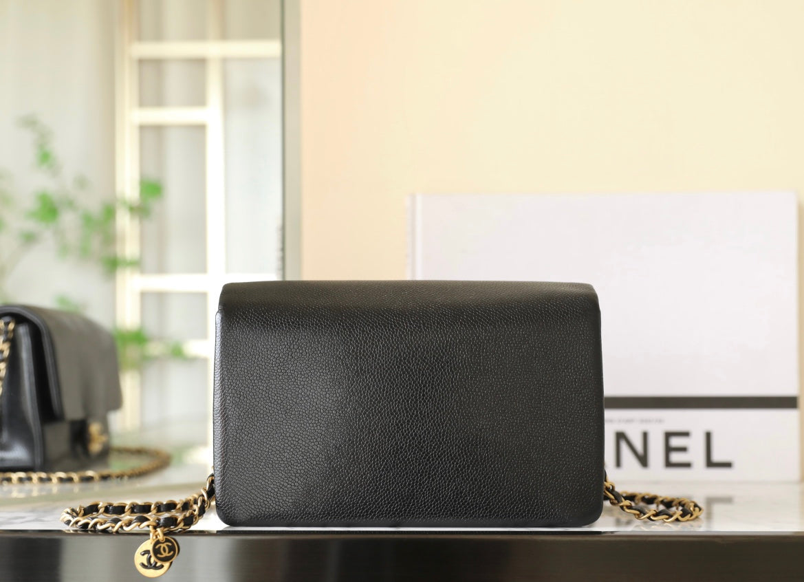 CC 24K Flap Bag 23cm Black Grained Calfskin Gold Hardware