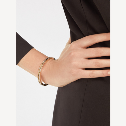 [GALE]ZERO 1 SPIRAL AND PAVED DIAMOND GOLD BRACELET