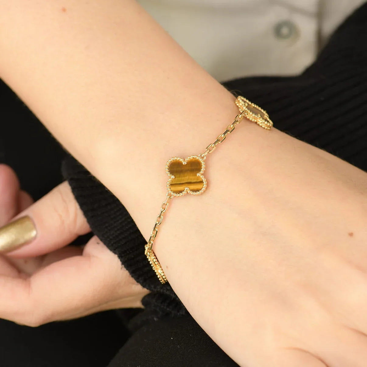 [GALE] CLOVER 5 MOTIFS TIGER EYE BRACELET COLLECTION
