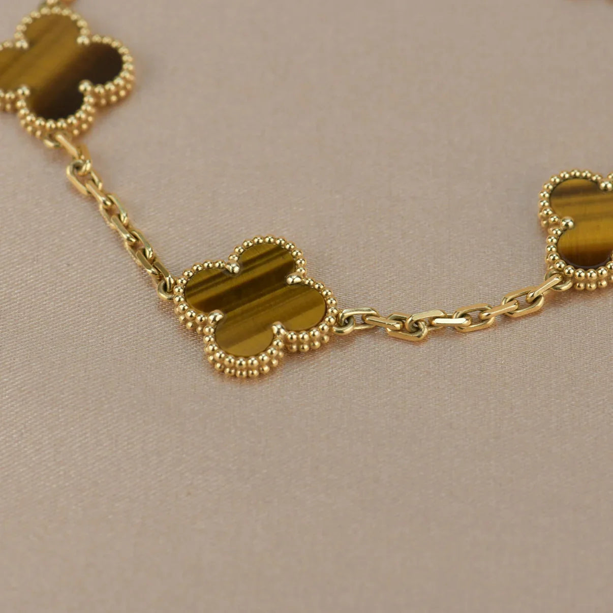 [GALE] CLOVER 5 MOTIFS TIGER EYE BRACELET COLLECTION
