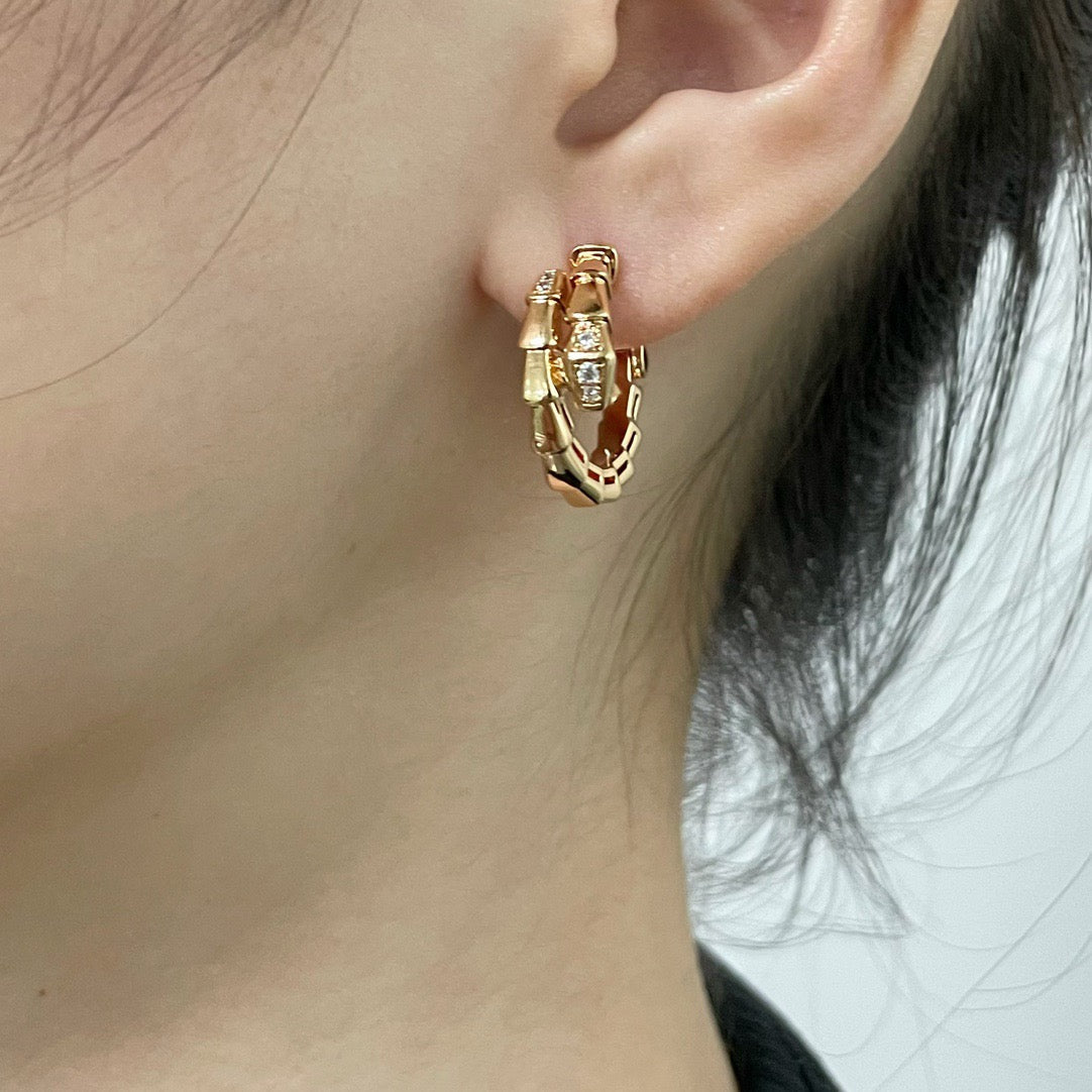 [GALE]SERPENTI EARRINGS HALF DIAMOND