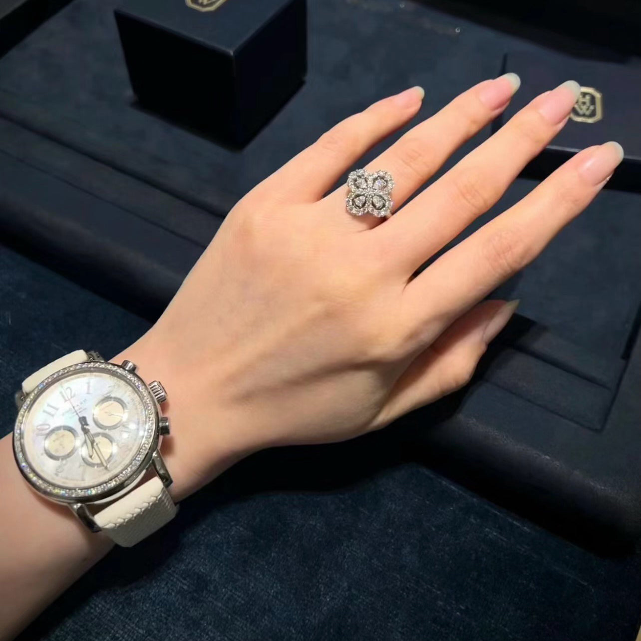 [NOVO]ループリング フルモチーフ ダイヤモンド 16mm シルバー